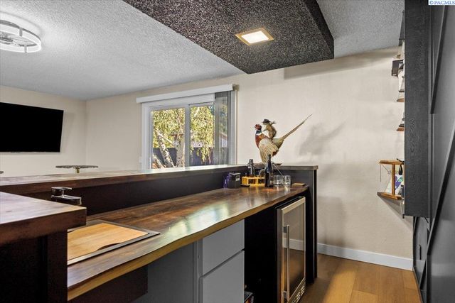 509 S Kellogg St, Kennewick, WA 99336