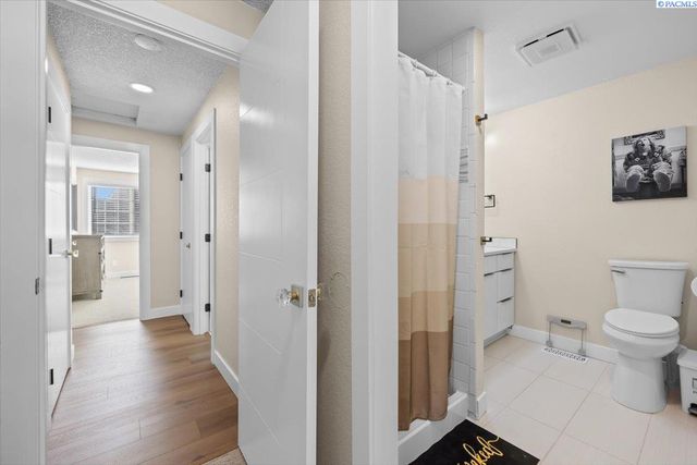 509 S Kellogg St, Kennewick, WA 99336