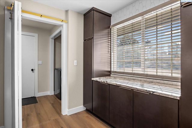 509 S Kellogg St, Kennewick, WA 99336