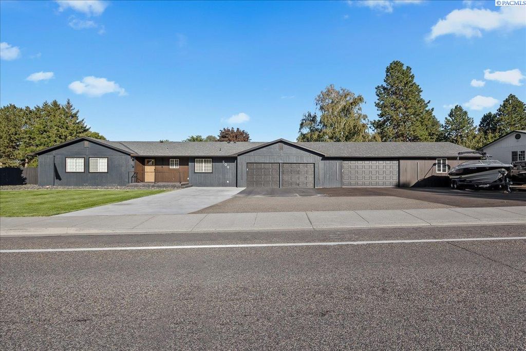 509 S Kellogg St, Kennewick, WA 99336