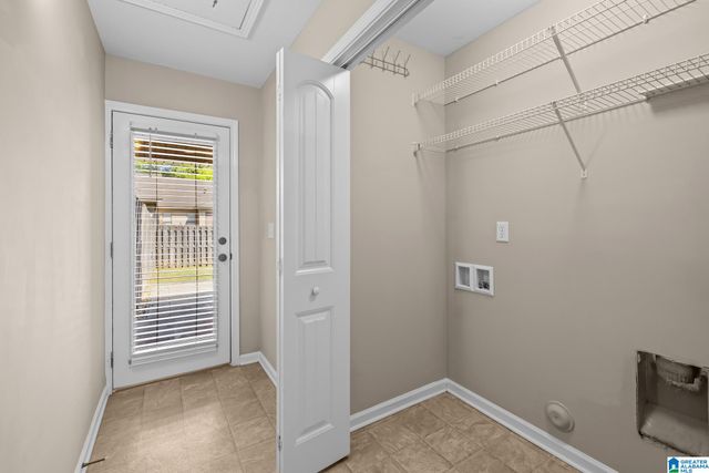 528 CASTLEBURY LANE, Calera, AL 35040
