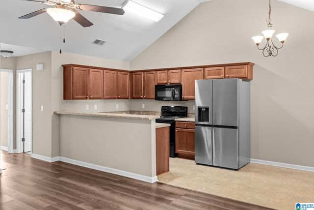 528 CASTLEBURY LANE, Calera, AL 35040