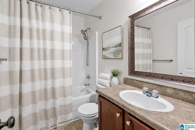 528 CASTLEBURY LANE, Calera, AL 35040