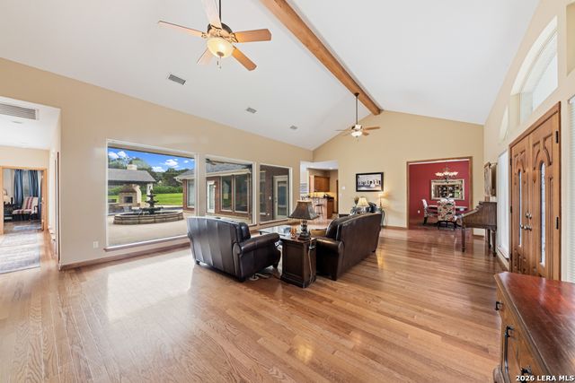 71 Horseshoe Trl, New Braunfels, TX 78132