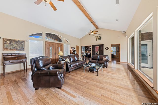 71 Horseshoe Trl, New Braunfels, TX 78132