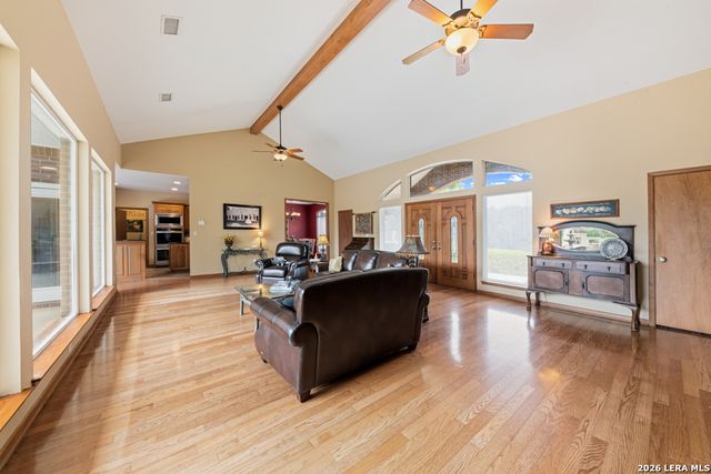 71 Horseshoe Trl, New Braunfels, TX 78132