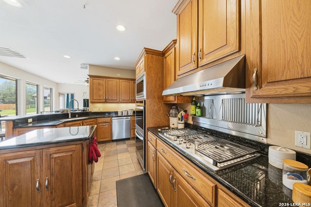 71 Horseshoe Trl, New Braunfels, TX 78132