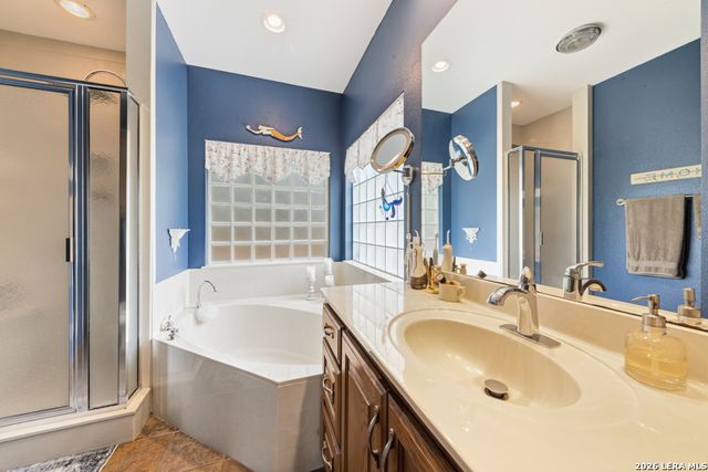 71 Horseshoe Trl, New Braunfels, TX 78132