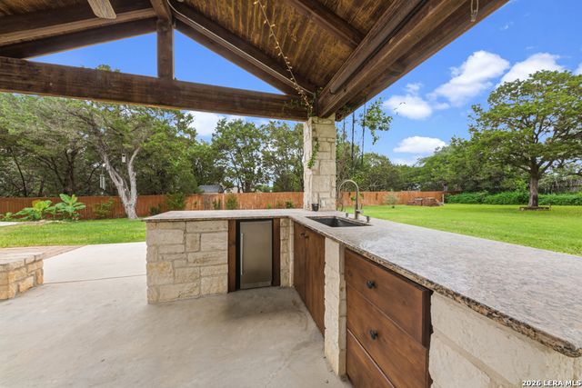 71 Horseshoe Trl, New Braunfels, TX 78132
