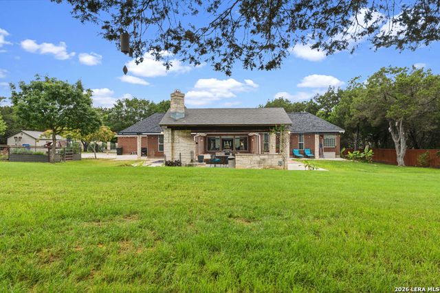 71 Horseshoe Trl, New Braunfels, TX 78132