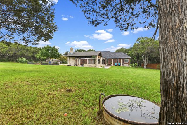 71 Horseshoe Trl, New Braunfels, TX 78132