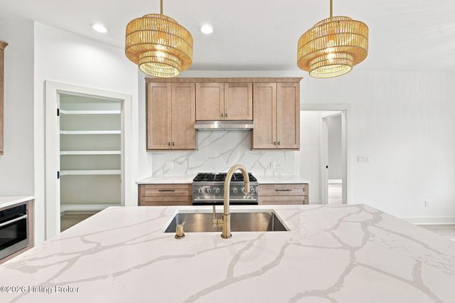 1507 Lincoln Hill Way, Louisville, KY 40245