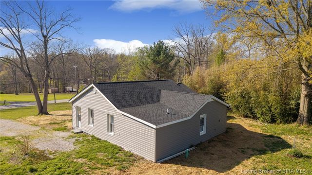 7658 Pekin Road, Greenville, IN 47124