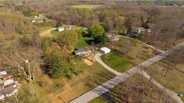 7658 Pekin Road, Greenville, IN 47124
