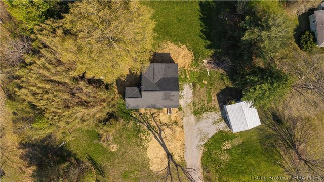 7658 Pekin Road, Greenville, IN 47124