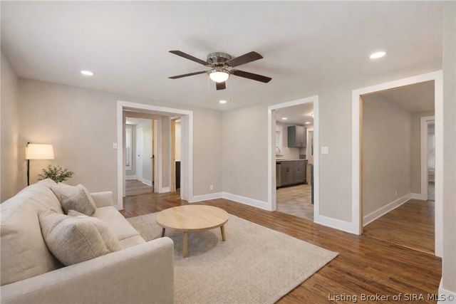 7658 Pekin Road, Greenville, IN 47124