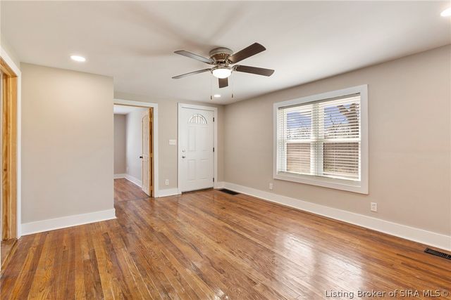 7658 Pekin Road, Greenville, IN 47124