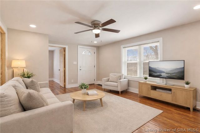 7658 Pekin Road, Greenville, IN 47124