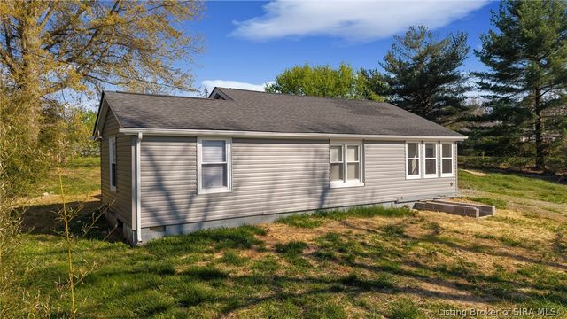7658 Pekin Road, Greenville, IN 47124