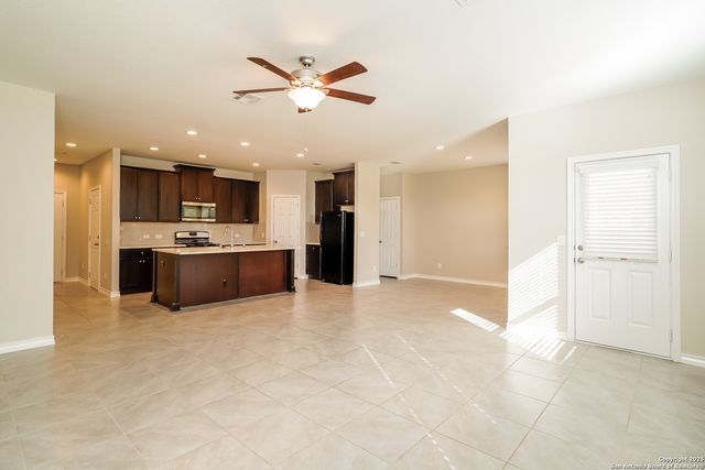 5602 BURR BLF, San Antonio, TX 78266