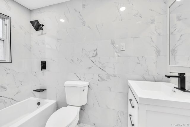 9 Lewis Street, Riverhead, NY 11901