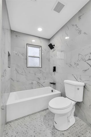 9 Lewis Street, Riverhead, NY 11901