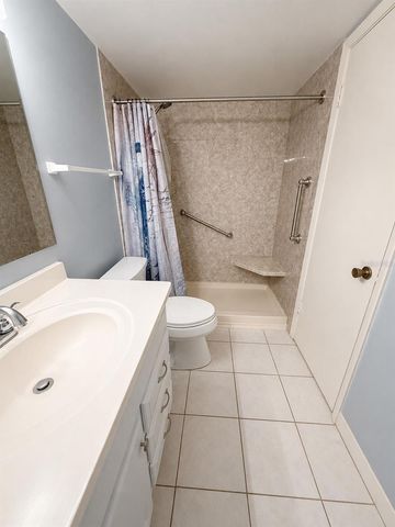 7701 STARKEY ROAD 239, Seminole, FL 33777