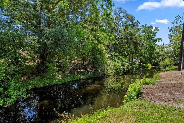 1413 EMBASSY DRIVE, Clearwater, FL 33764