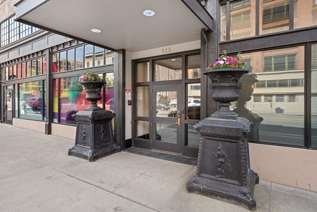 315 W Riverside Ave #505, Spokane, WA 99201