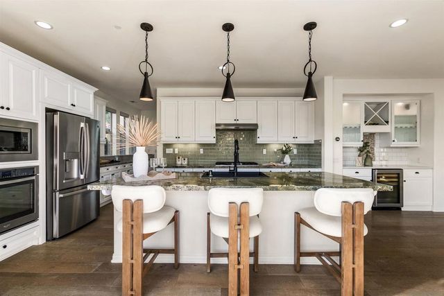 15825 Babcock St, San Diego, CA 92127