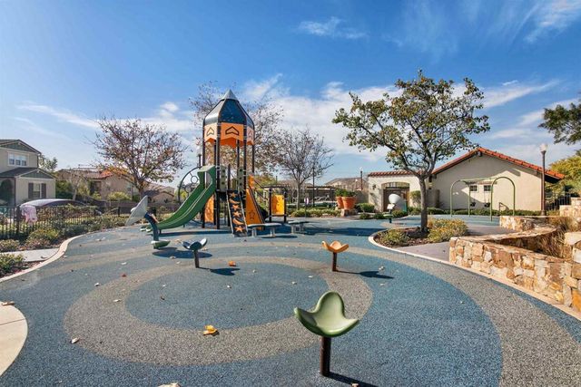 15825 Babcock St, San Diego, CA 92127