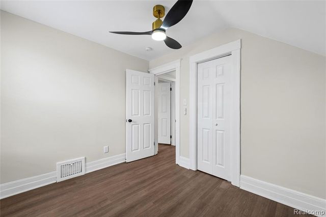 8103 E Canfield Street, Detroit, MI 48214