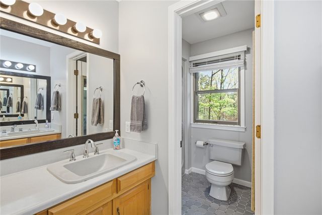 9 Tradewinds Way, Salem, SC 29676