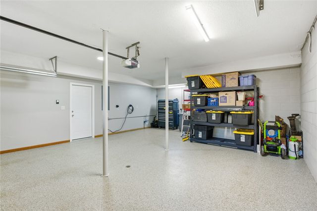 9 Tradewinds Way, Salem, SC 29676