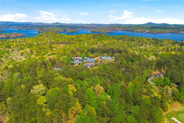 9 Tradewinds Way, Salem, SC 29676