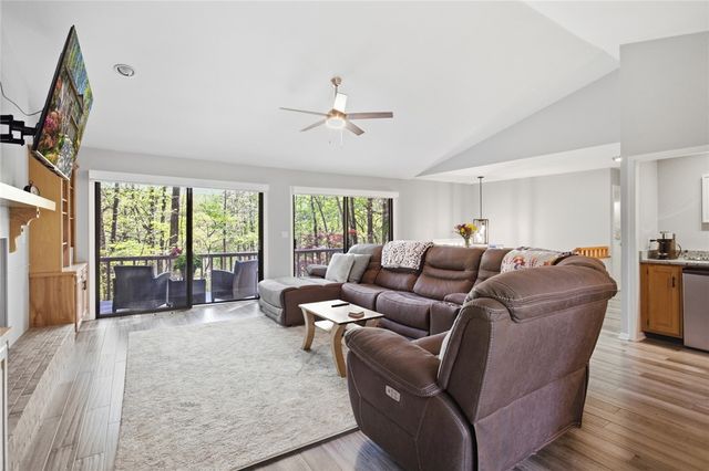 9 Tradewinds Way, Salem, SC 29676