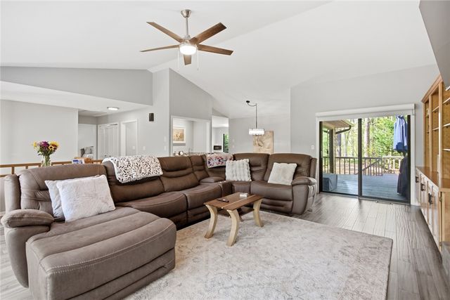 9 Tradewinds Way, Salem, SC 29676