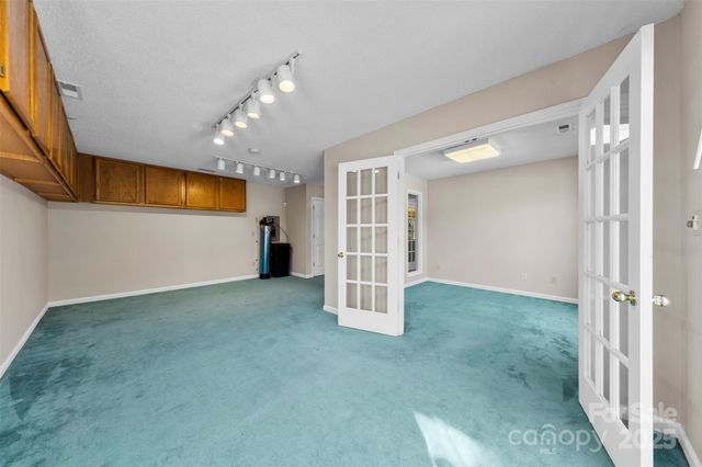 9800 Ashley Farm Drive, Matthews, NC 28105