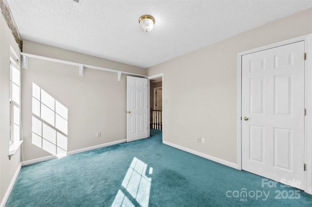 9800 Ashley Farm Drive, Matthews, NC 28105