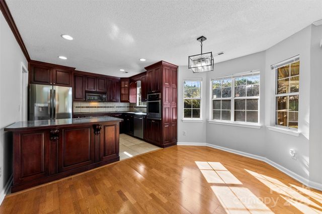 9800 Ashley Farm Drive, Matthews, NC 28105