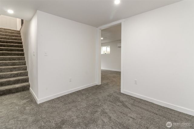 9613 S 240th Street, Kent, WA 98031