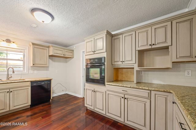 410 N Locksley Drive, Lafayette, LA 70508