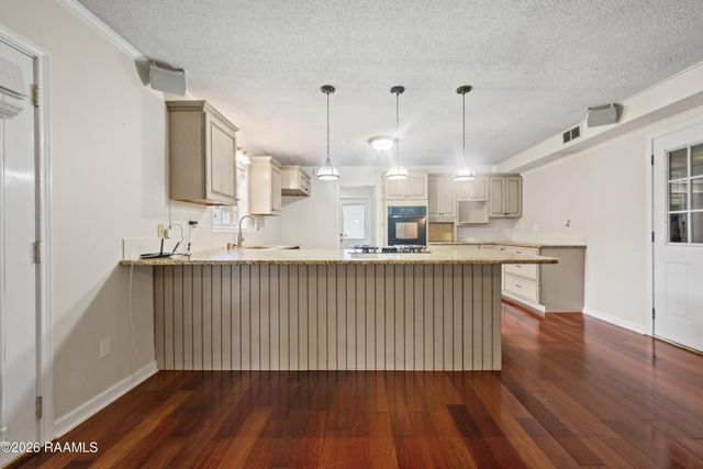 410 N Locksley Drive, Lafayette, LA 70508