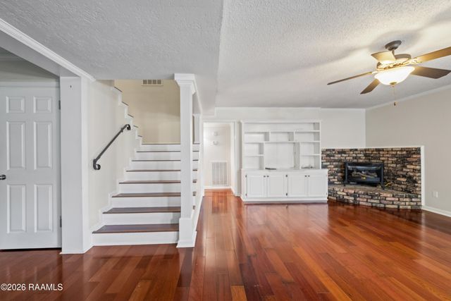 410 N Locksley Drive, Lafayette, LA 70508