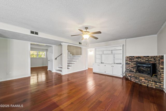 410 N Locksley Drive, Lafayette, LA 70508