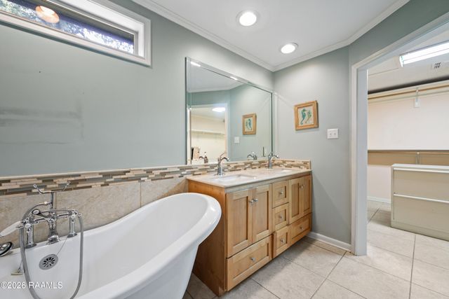 410 N Locksley Drive, Lafayette, LA 70508