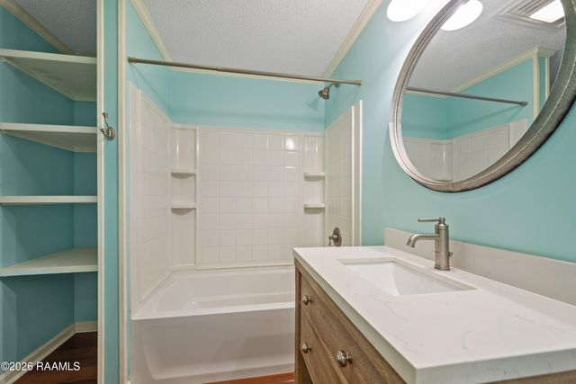 410 N Locksley Drive, Lafayette, LA 70508