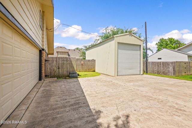 410 N Locksley Drive, Lafayette, LA 70508
