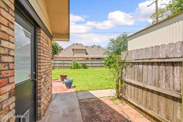 410 N Locksley Drive, Lafayette, LA 70508