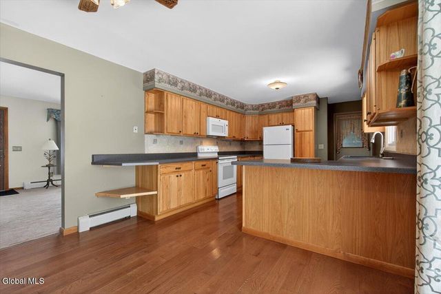 25 Dino Drive, Malta, NY 12019